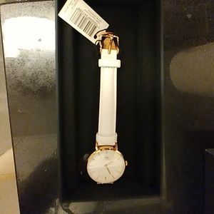 Daniel Wellington 28mm watch.